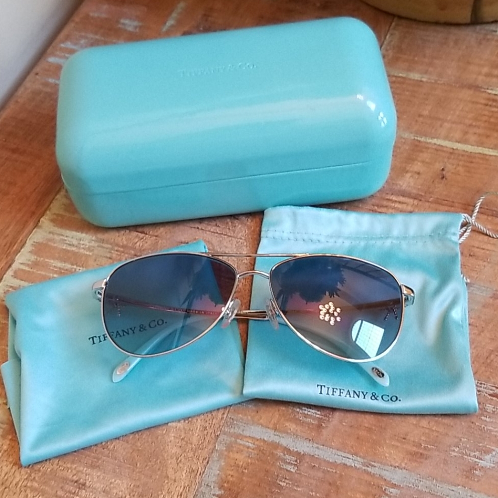 SOLD!!Tiffany & Co. Sunglasses - Picture 11 of 15